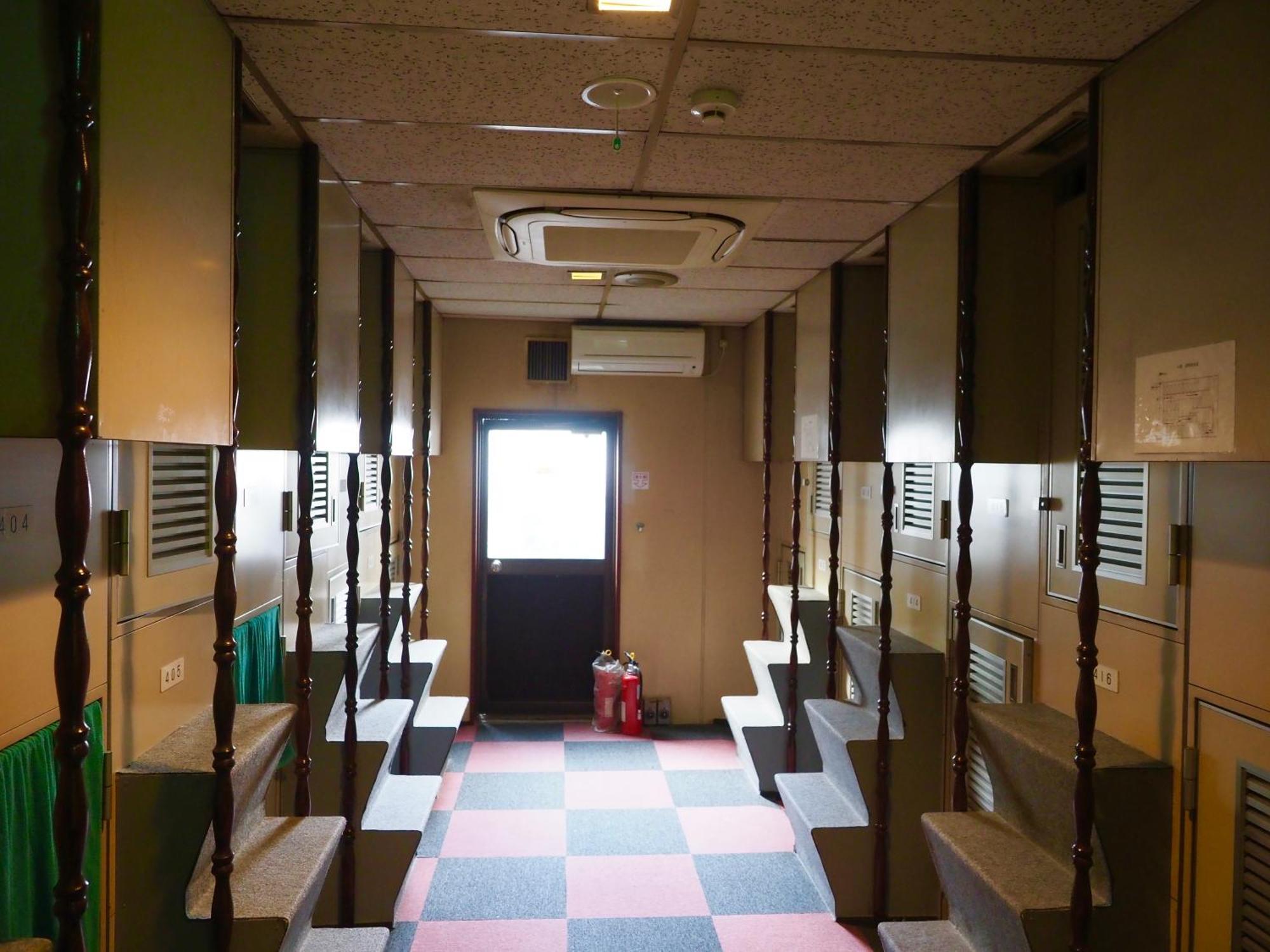 Capsule Hotel Block Room โตเกียว ภายนอก รูปภาพ