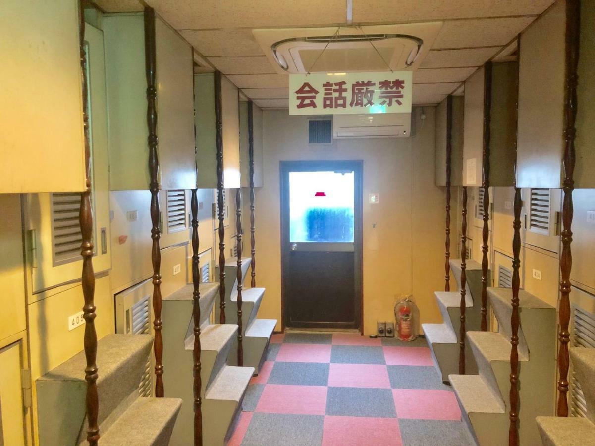 Capsule Hotel Block Room โตเกียว ภายนอก รูปภาพ